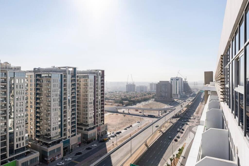 Ashri Hh Brand New Creamy Rustic Dubai