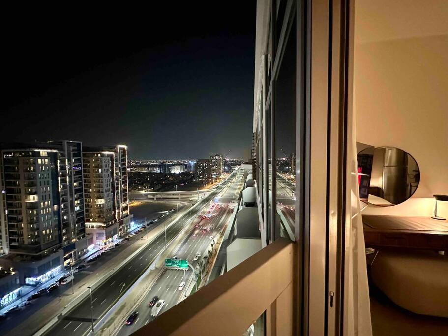 Ashri Hh Brand New Creamy Rustic Apartment Dubai
